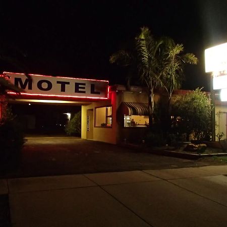 Nhill Oasis Motel Экстерьер фото