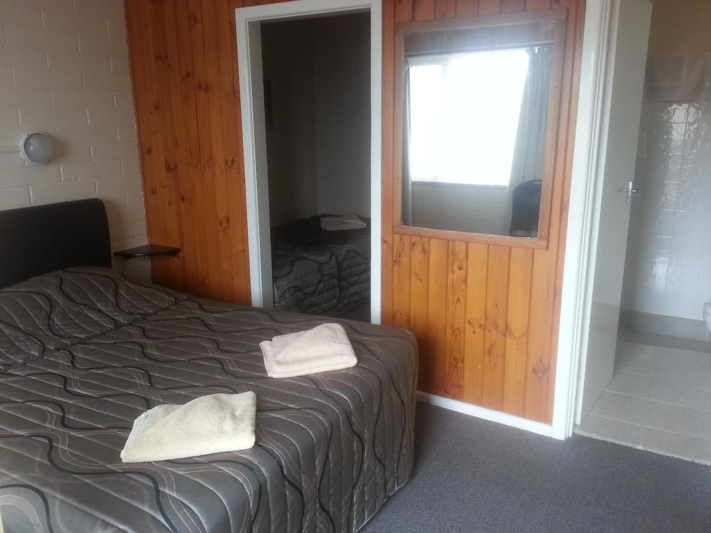 Nhill Oasis Motel Экстерьер фото