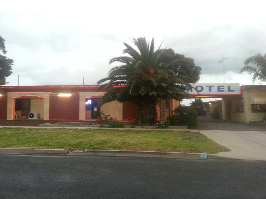 Nhill Oasis Motel Экстерьер фото