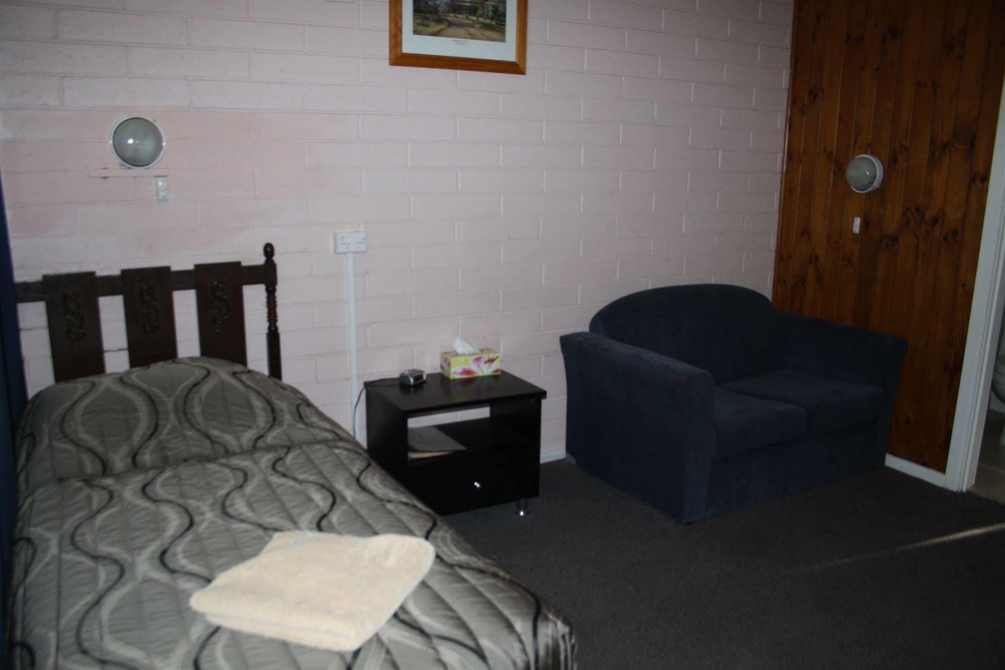 Nhill Oasis Motel Экстерьер фото